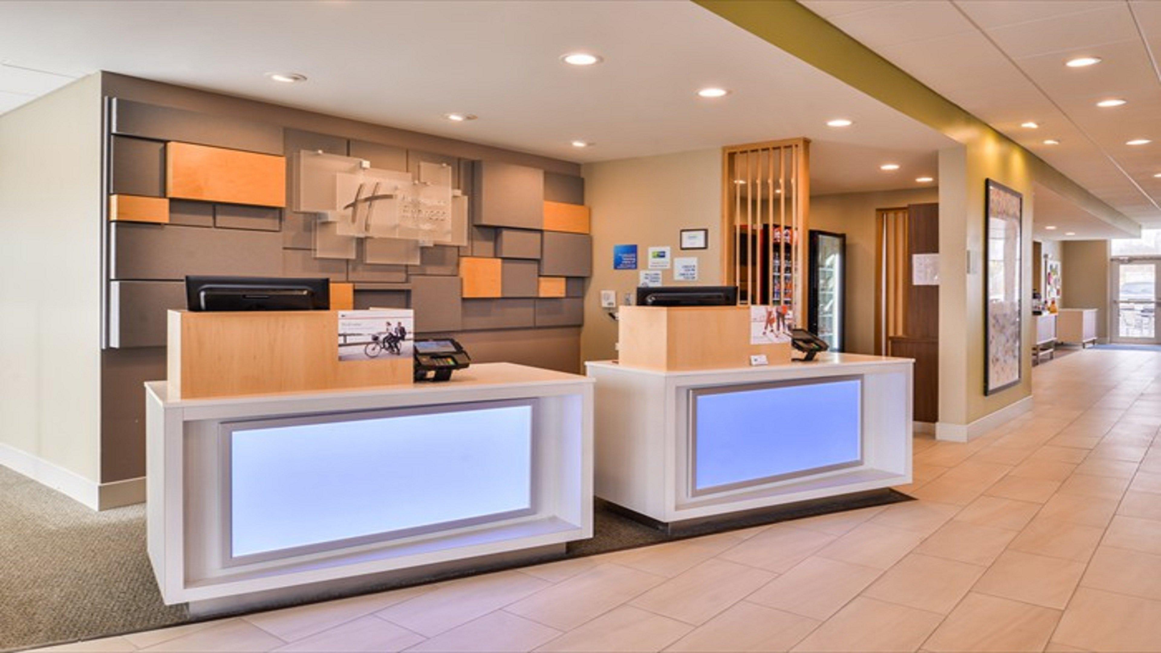 Holiday Inn Express & Suites - Parkersburg East By Ihg Kültér fotó